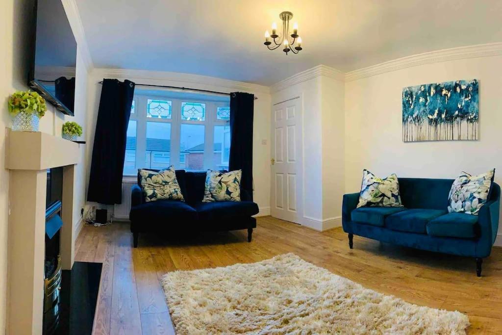 Homely Detached 3 Bedroom House Near Sheffield Rotherham Buitenkant foto