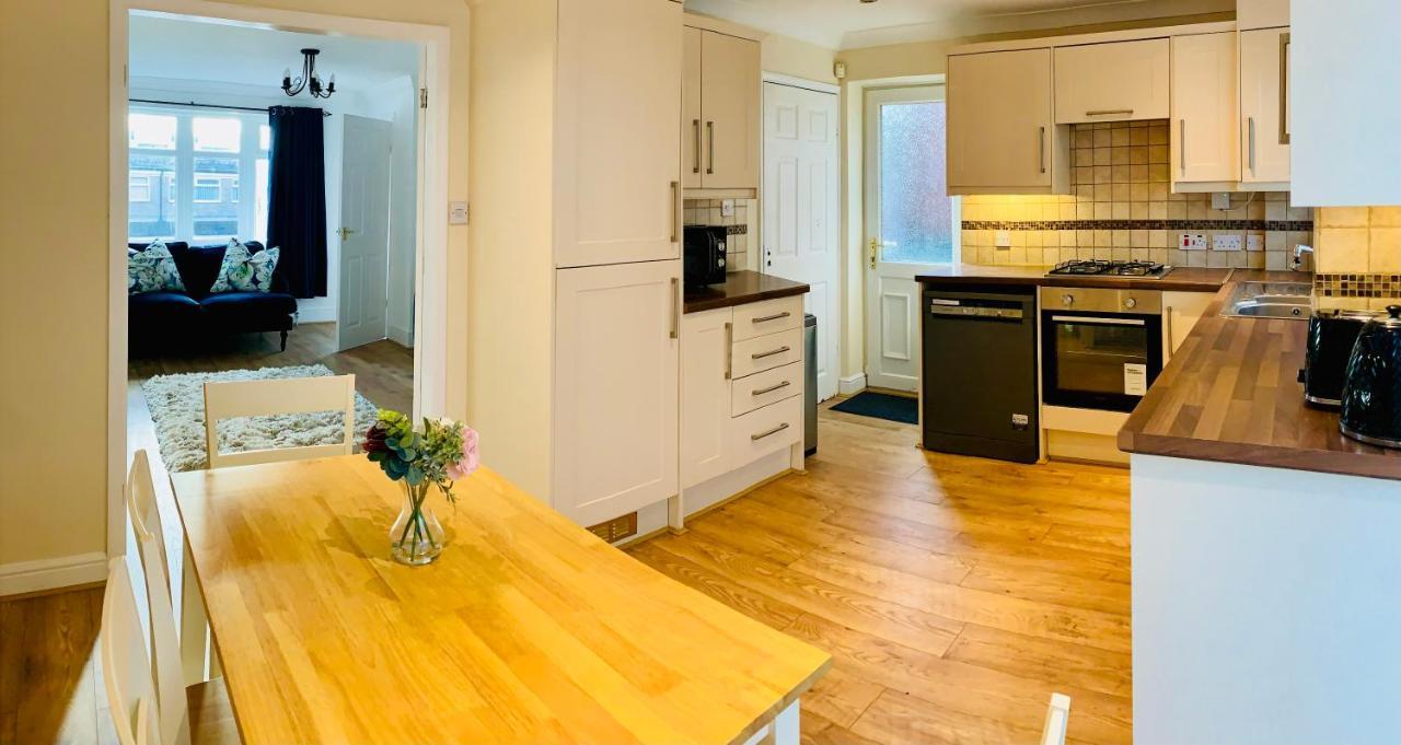 Homely Detached 3 Bedroom House Near Sheffield Rotherham Buitenkant foto