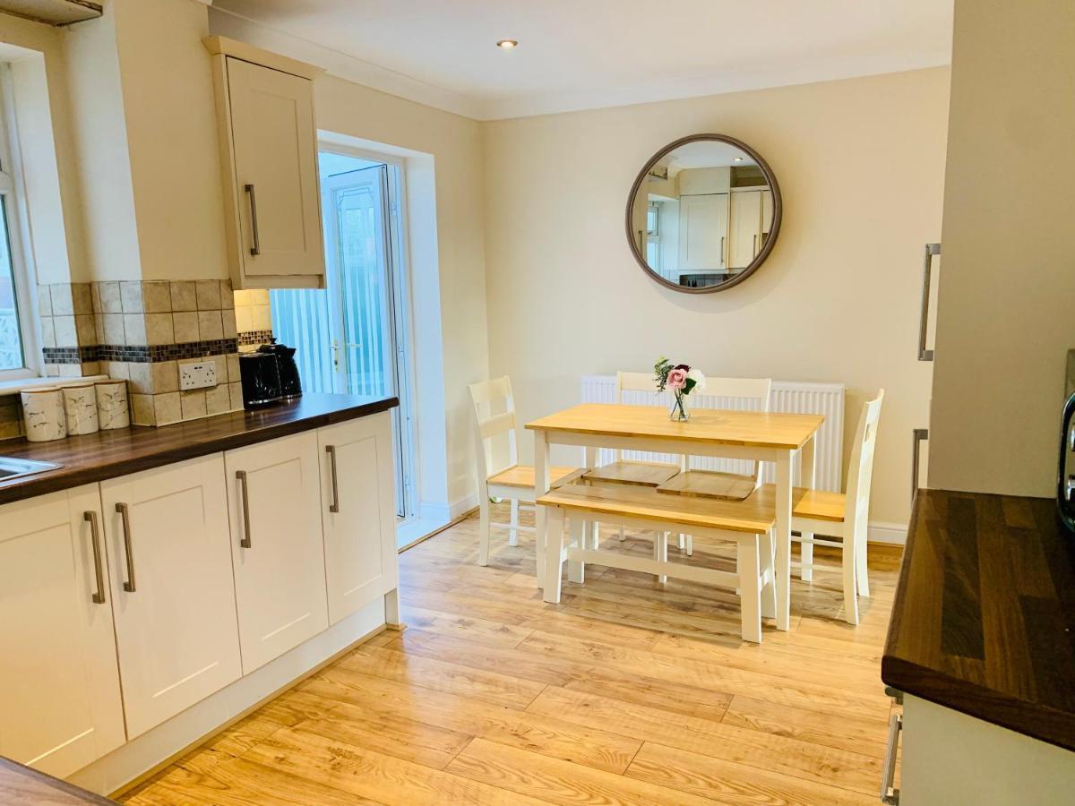 Homely Detached 3 Bedroom House Near Sheffield Rotherham Buitenkant foto