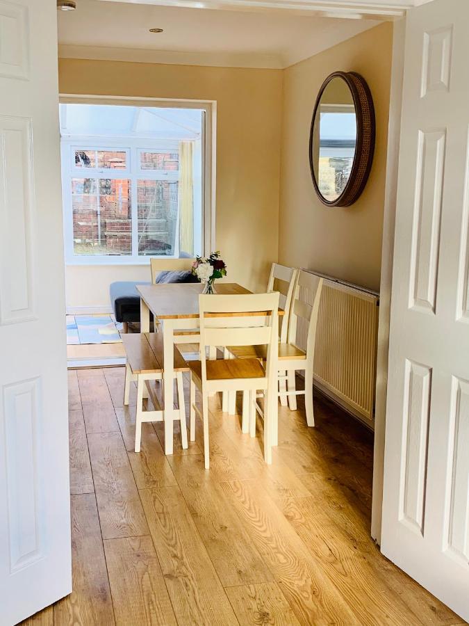 Homely Detached 3 Bedroom House Near Sheffield Rotherham Buitenkant foto