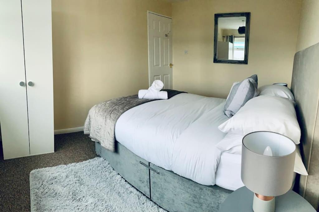 Homely Detached 3 Bedroom House Near Sheffield Rotherham Buitenkant foto