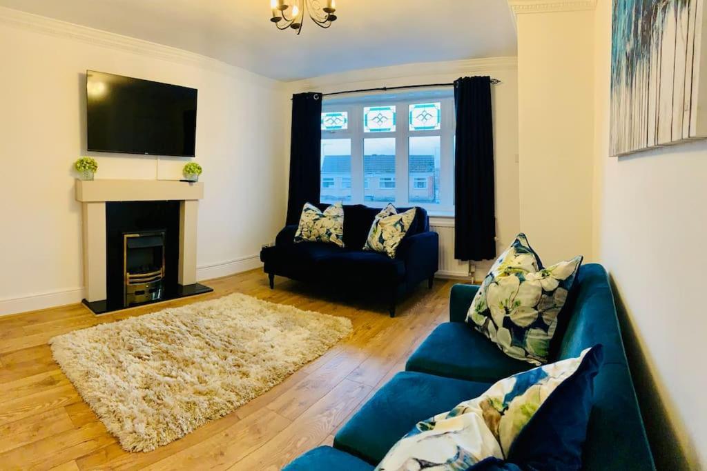 Homely Detached 3 Bedroom House Near Sheffield Rotherham Buitenkant foto